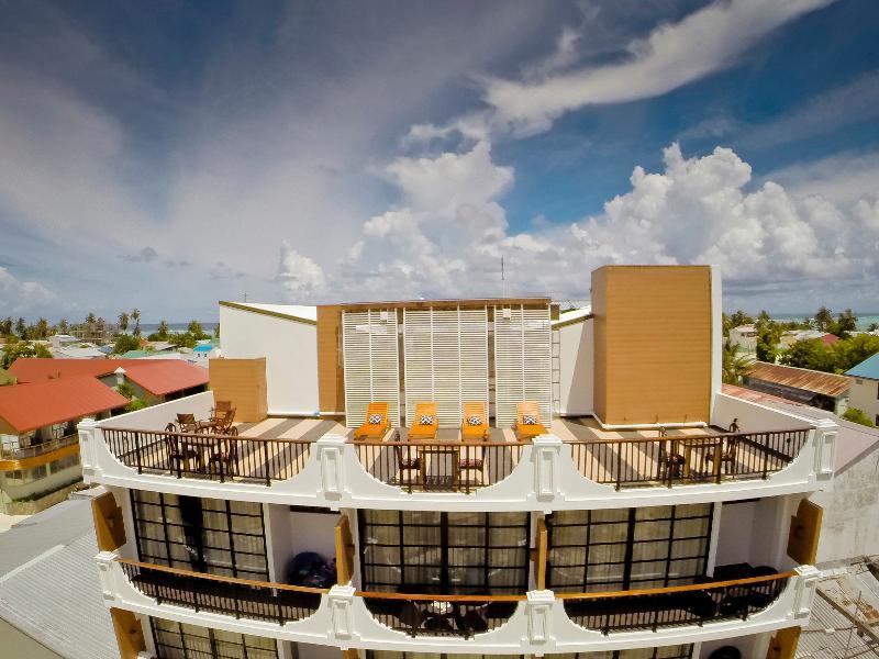 Crystal Sands Beach Hotel At Маафуши Экстерьер фото