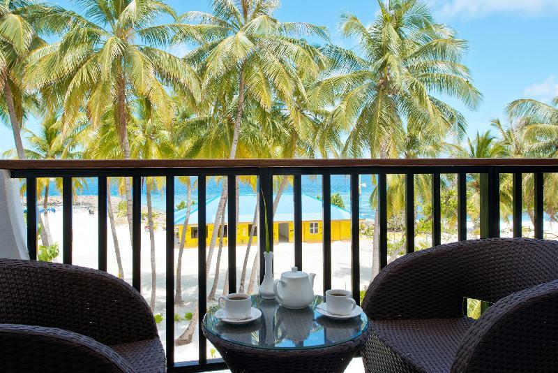 Crystal Sands Beach Hotel At Маафуши Экстерьер фото